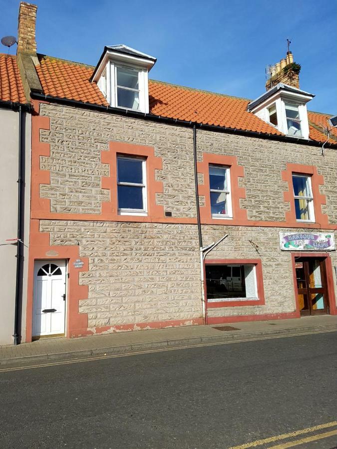 The Herring Queen Apartment Eyemouth Exterior photo